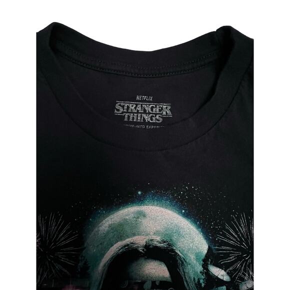 Stranger Things Drive-Into Experience T-Shirt XS | Netflix 2020 Promo Tee Black - Picture 4 of 6
